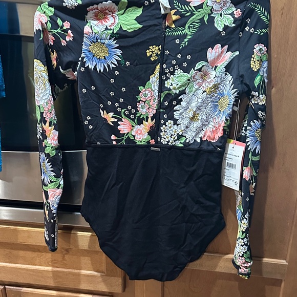 Maaji reversible long sleeve black floral ladies swimsuit L new msrp $156 - Picture 11 of 14